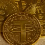 تتر، بیت‌کوین یا تومان؟ در سال ۱۴۰۵ کدام انتخاب امن‌تری است؟